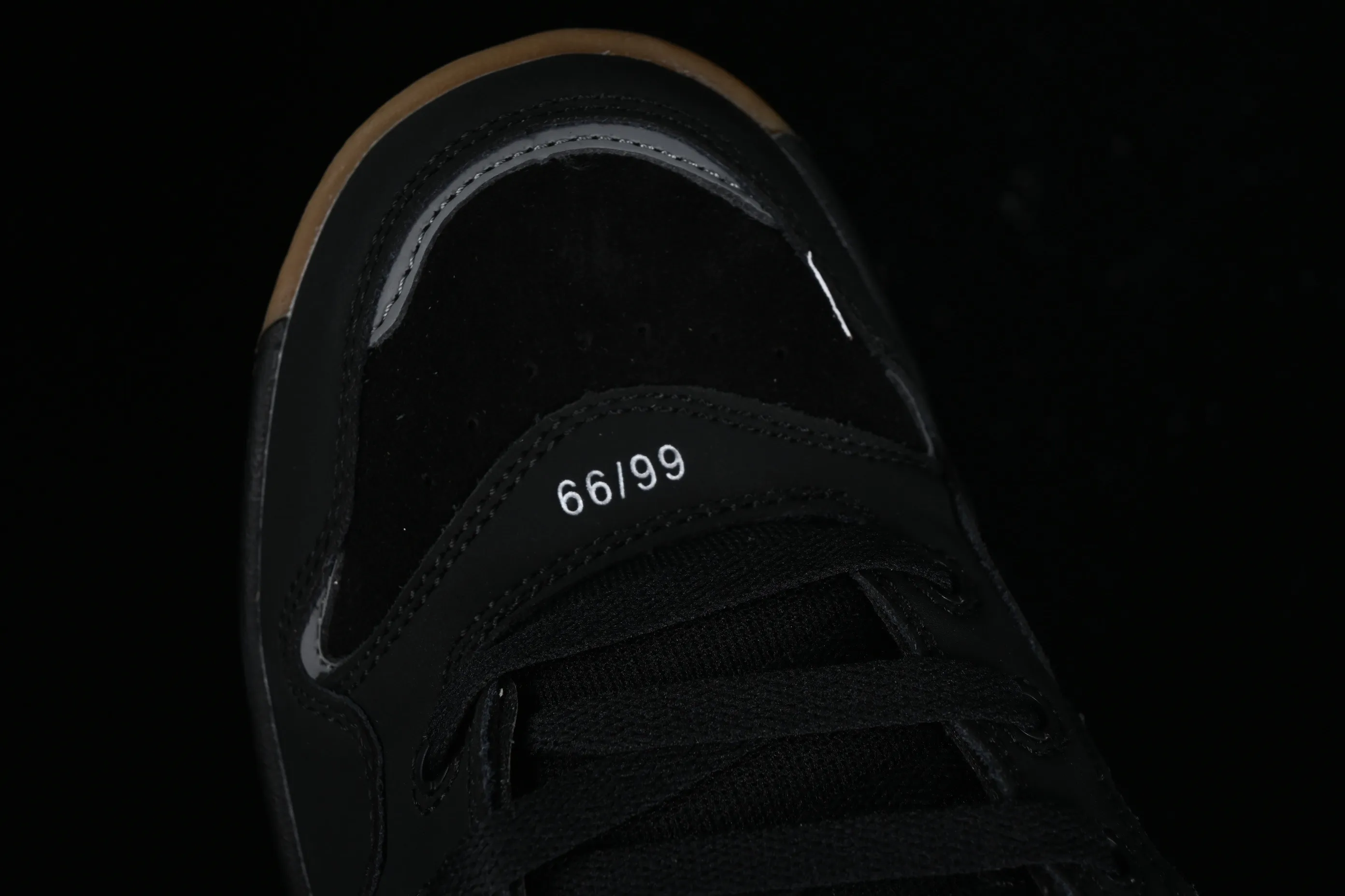 All categories Vans Vans series Vans Mid Vans China Vans Rowley XLT series Vans official shock-absorbing and wear-resistant retro skateboard shoes VN000D1GA2T